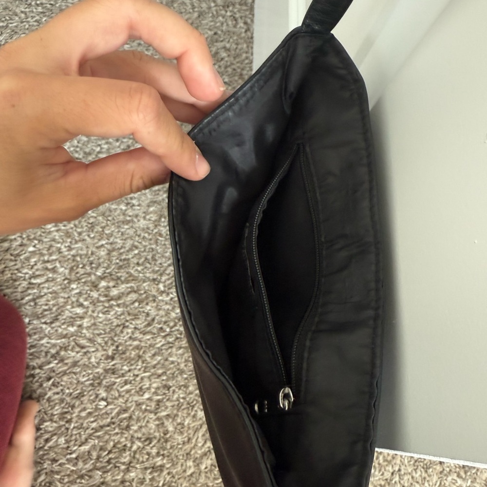 Black Leather Crossbody Bag - Picture 4 of 4